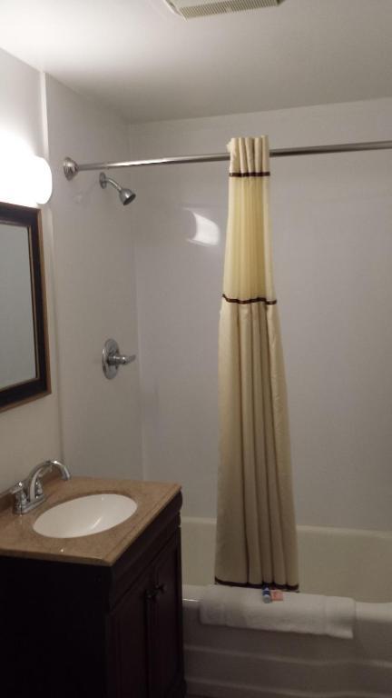 Budget Inn Fairport Chambre photo